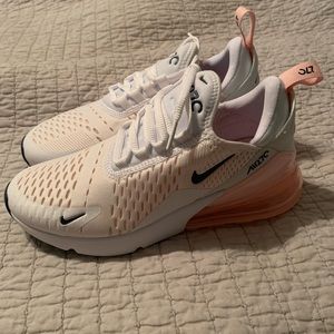 New in box Nike Shoes